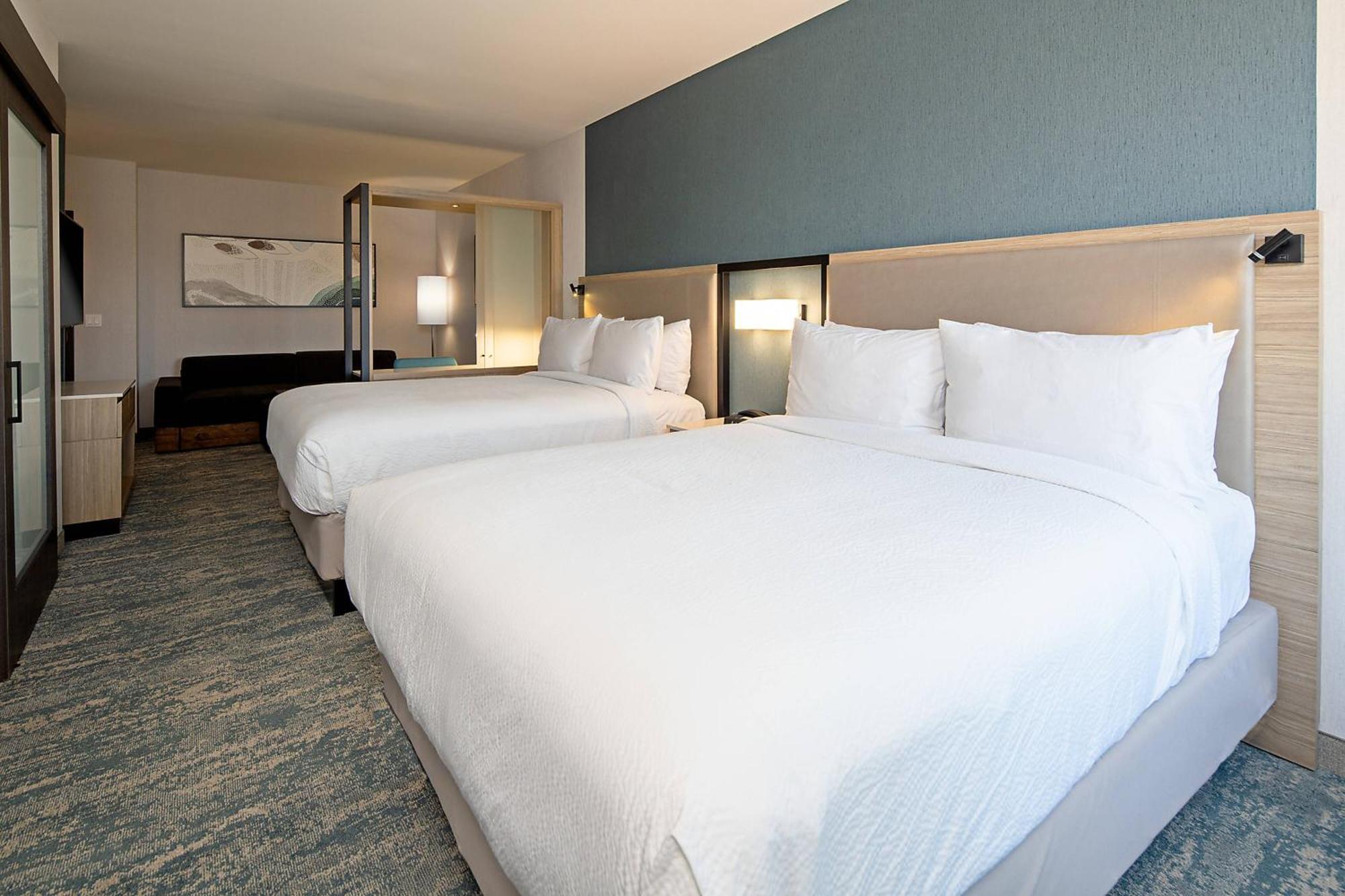 Springhill By Marriott 3*